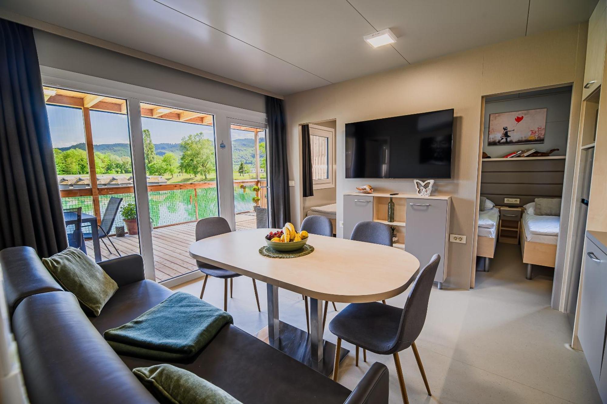 Deluxe Lake View Mobile Homes With Thermal Riviera Tickets Catez ob Savi Bagian luar foto